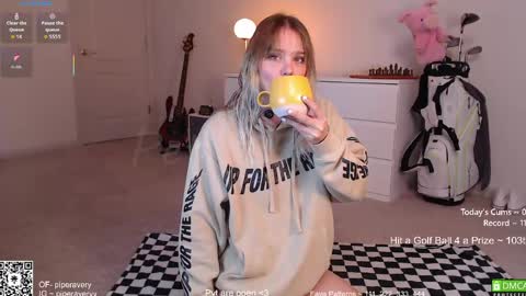PiperAvery online show from May 6, 1:06 pm
