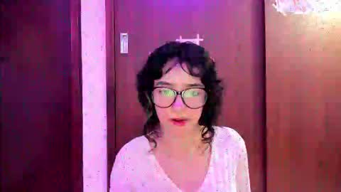 Lunna online show from September 26, 10:40 pm