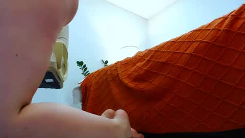 petitefleurx online show from January 1, 3:46 pm