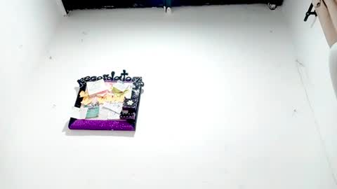 danna online show from December 17, 2:51 am