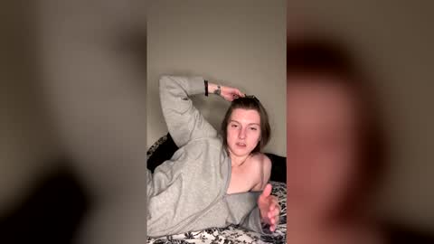 I am very new and dont know what im doing lol online show from April 9, 5:22 am