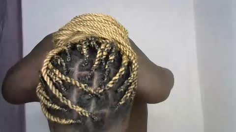 pettite_cora1 online show from September 29, 2:05 pm