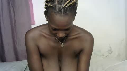 pettite_cora1 online show from September 25, 1:29 pm