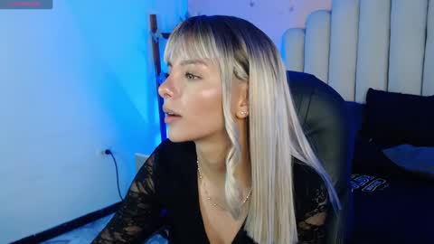 Snapshot of peyton_gh chatting on September 30, 4:01 am Peyton online show from September 30, 4:01 am