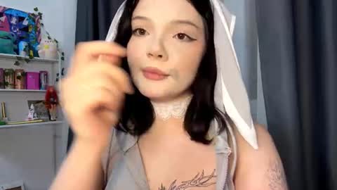 Phia online show from July 30, 11:05 pm