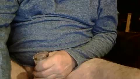 phill268 online show from December 2, 6:35 am