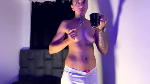 PHILLIP online show from November 1, 1:10 pm