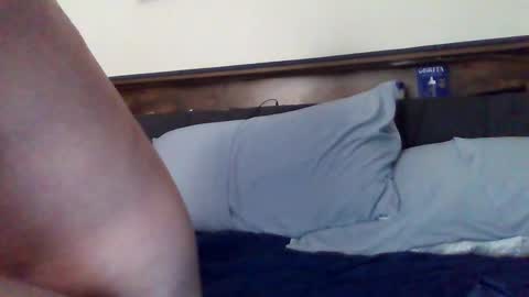 philly338304 online show from April 2, 5:15 am