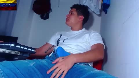 AdnierGnz online show from February 1, 2:58 pm