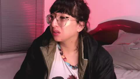  PIA FISHER  online show from February 19, 1:05 am