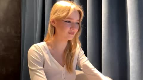 Kristie online show from July 24, 2:09 am