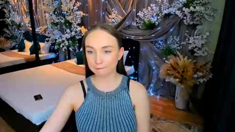 Emelie online show from March 3, 7:17 pm