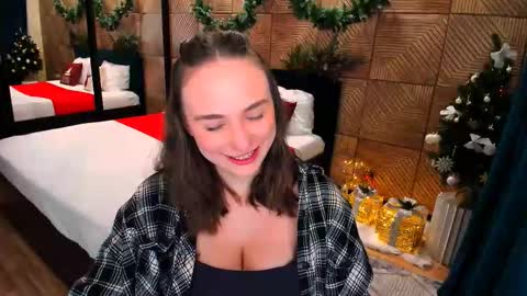 Emelie online show from December 19, 10:22 am