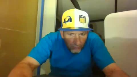 pierce702420 online show from April 18, 8:05 am