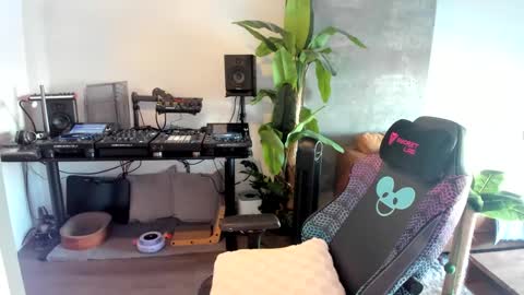 Pierre Fitch online show from February 26, 9:53 pm