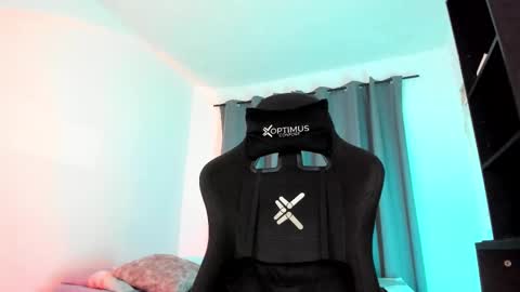 Pierre online show from March 24, 11:33 pm