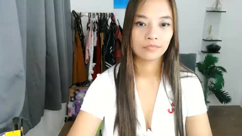 pinay beauty14 online show from November 14, 1:52 am