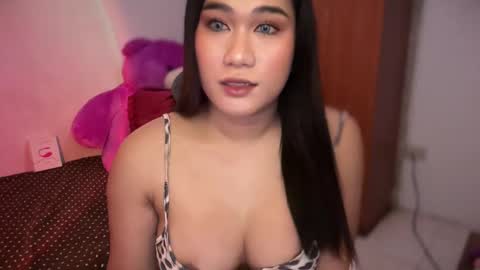 sofielove online show from February 18, 3:06 am