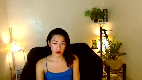 pinaybella_in_town online show from December 9, 2:49 pm