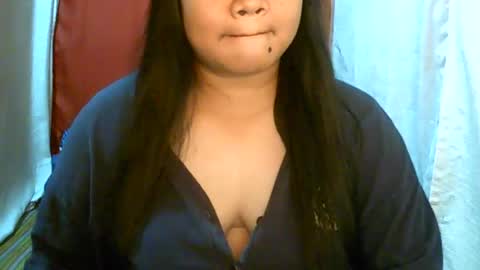 Snapshot of pinayjona chatting on February 13, 11:28 am pinayjona online show from February 13, 11:28 am