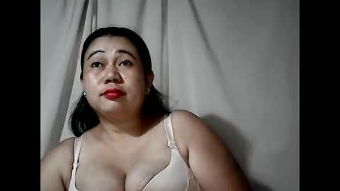 pinaymama12345 online show from April 2, 11:00 pm