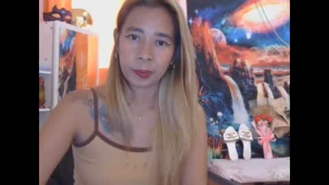 pinaymorena_renelda online show from April 14, 7:00 am