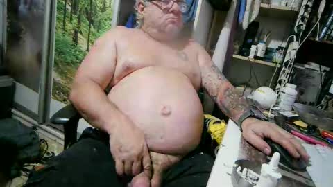 pini_z online show from April 9, 11:21 pm