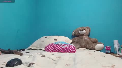 pink_love_25 online show from September 18, 9:57 am