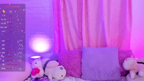 KELLY  online show from December 16, 11:50 pm