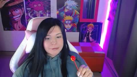 pink_yuii online show from December 14, 12:50 am