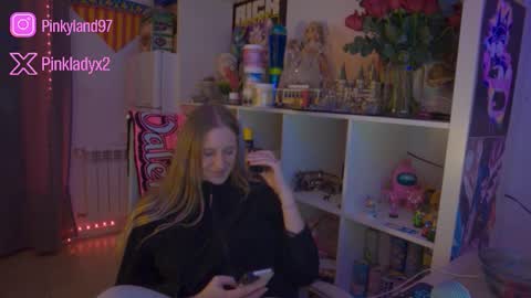 pinkladyx2 online show from January 16, 12:08 am