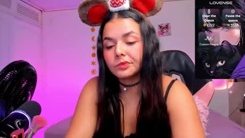 Sarah .. online show from November 21, 3:04 am