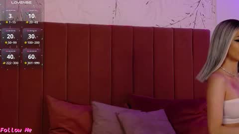 Pinky online show from March 23, 7:19 pm