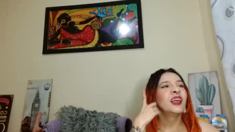 Snapshot of pitches_02 chatting on October 1, 9:35 pm Alejandra online show from October 1, 9:35 pm