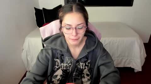 pixie online show from May 30, 5:17 am