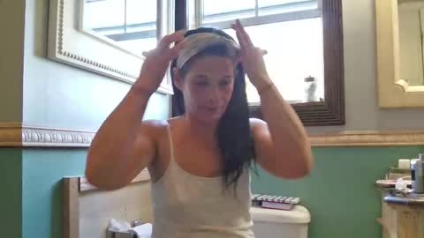 PixieLuxXx online show from April 14, 1:03 pm