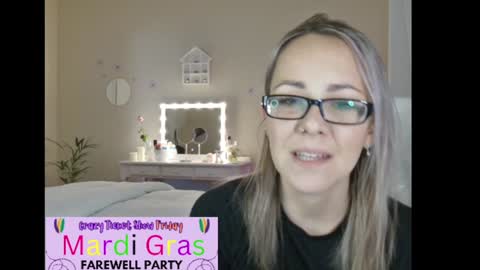 Lynn online show from December 11, 12:12 pm