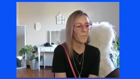 Lynn online show from February 12, 3:16 pm