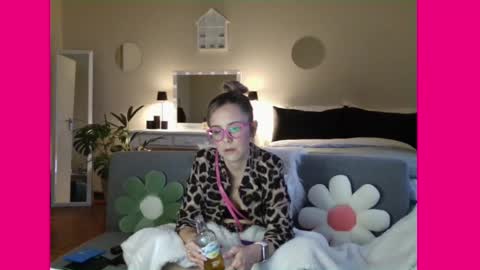 Lynn online show from February 26, 5:00 pm