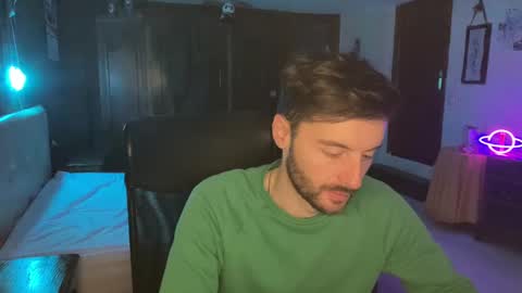 Snapshot of placebo14 chatting on January 19, 6:32 pm placebo14 online show from January 19, 6:32 pm