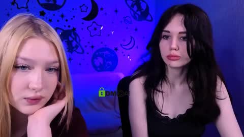 Sophie online show from April 23, 7:48 pm