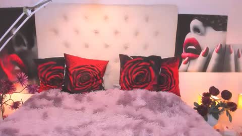 jen online show from November 25, 7:01 pm