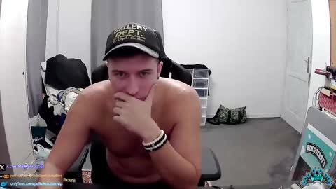 plkrisztian online show from November 19, 5:45 pm