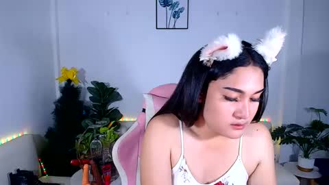 Ploysai online show from June 8, 4:46 am