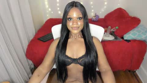 plushd0ll online show from December 10, 11:22 am