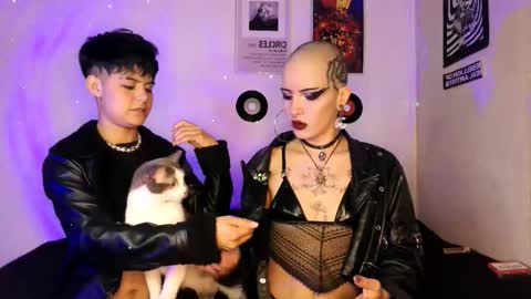    online show from October 5, 5:27 am