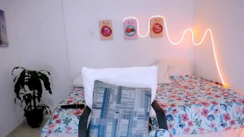 pocahontas online show from April 12, 8:18 am