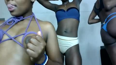 pocket doll online show from July 20, 8:39 am