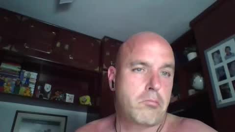 pocoyotop online show from May 1, 10:37 pm
