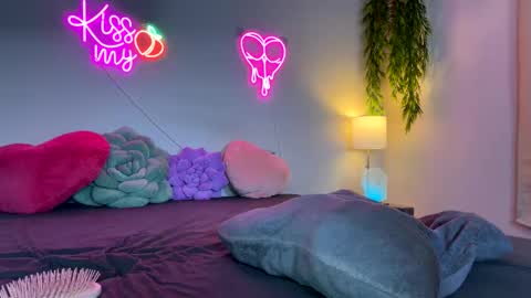 Jenna online show from October 19, 1:43 am